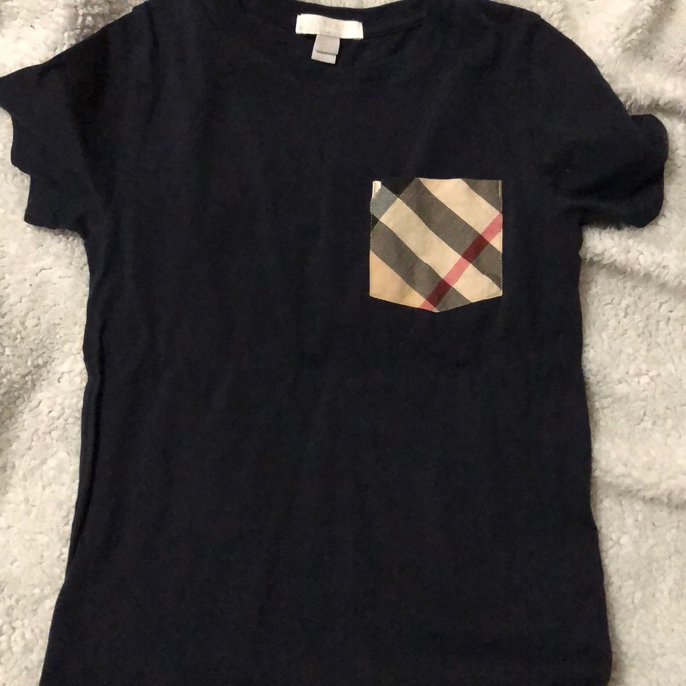 Burberry tshirt